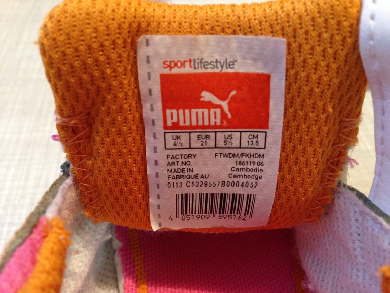 Продаю кроссовки на девочек