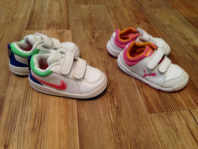 Продаю кроссовки на девочек