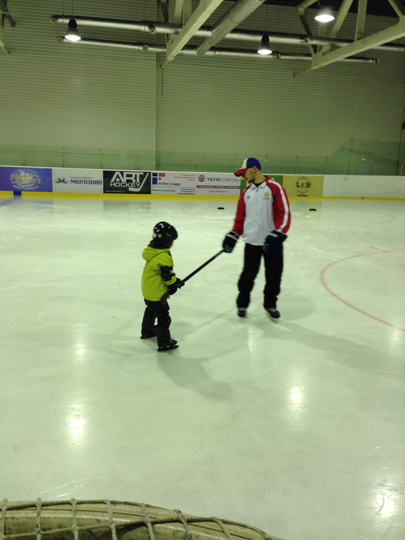 В ряду юных хокеистов прибыло))