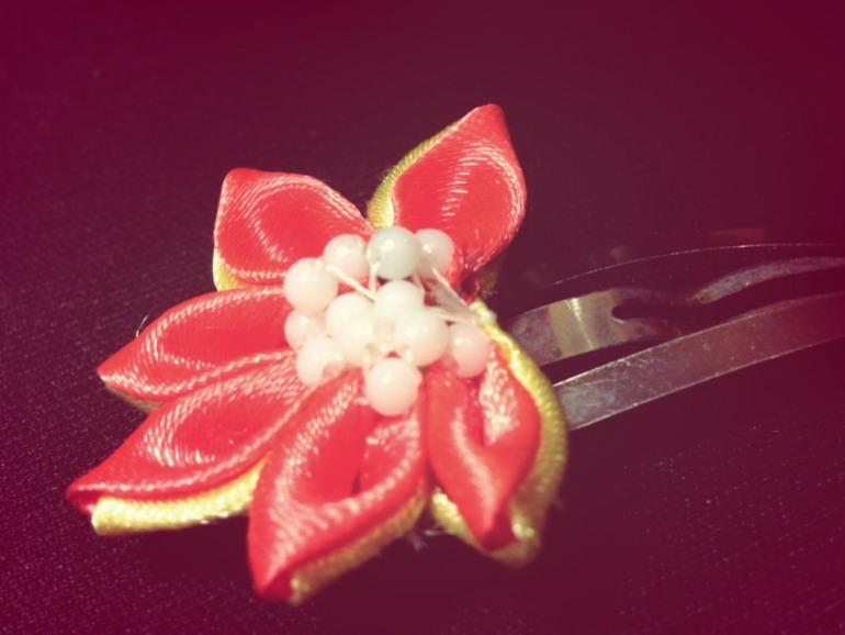 Вот такие разные цветы... и не только )