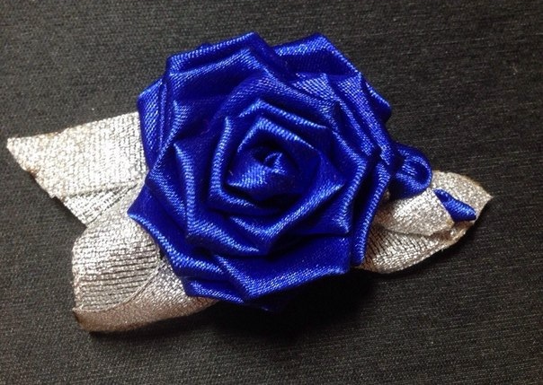 Вот такие разные цветы... и не только )