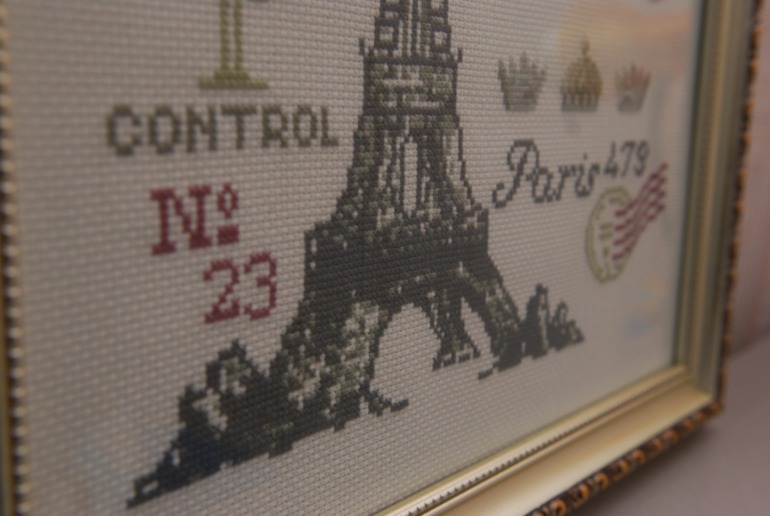 Эйфелева башня - башня со сквознячком)