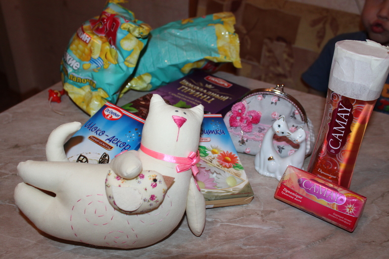 Ура! моя первая посылочка с сюрпризом!