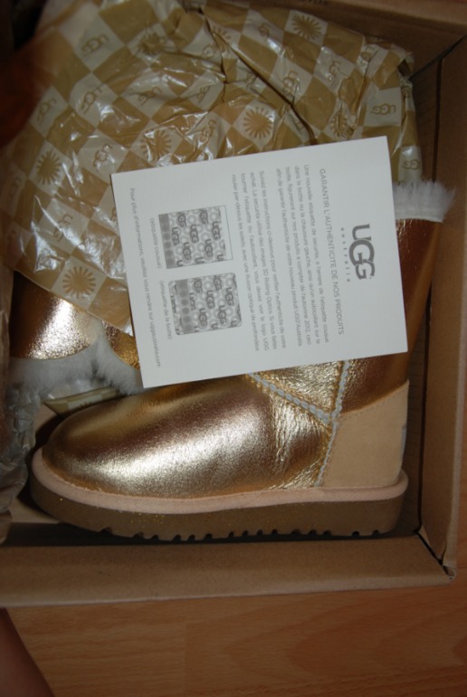 UGG. 10 usa (26 размер)
