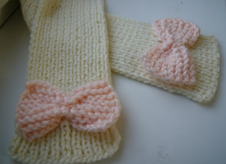 Шапочка шлем , плюс шарфик