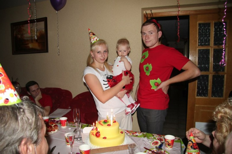 вот и нам исполнился годик!=)