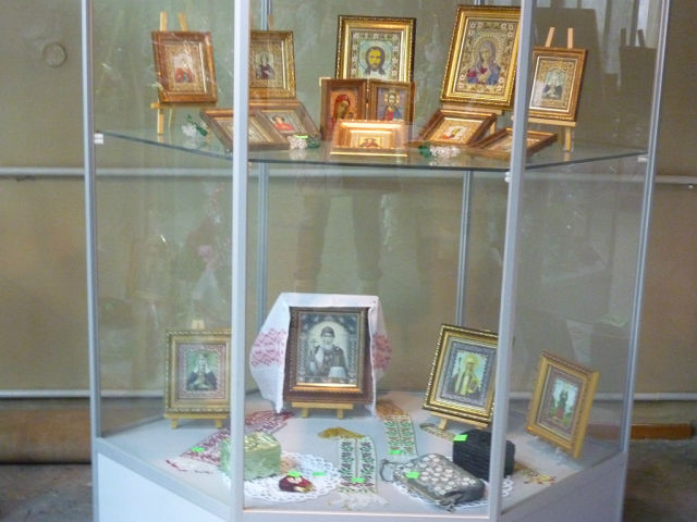 Выставка-ярмарка "Новогодний сувенир"