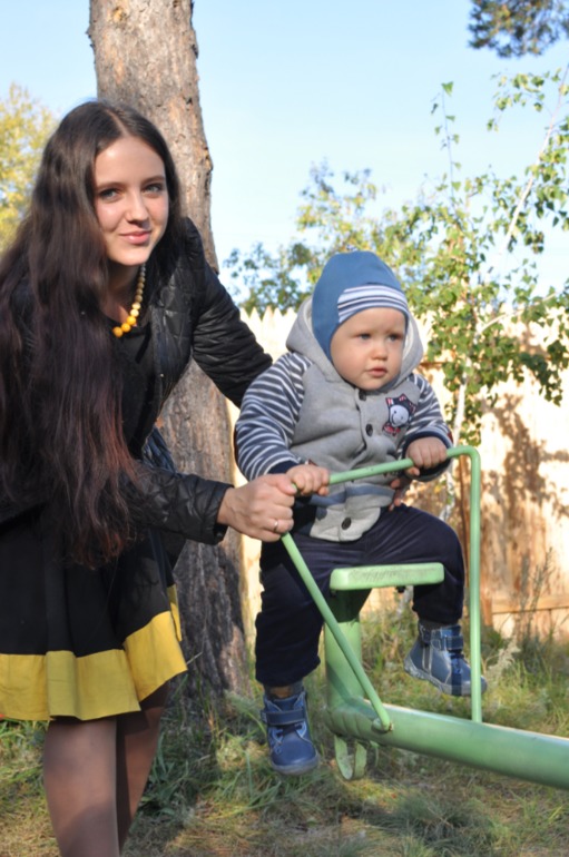 Вот и наш ПЕРВЫЙ ГОДИК!!! Продолжение...