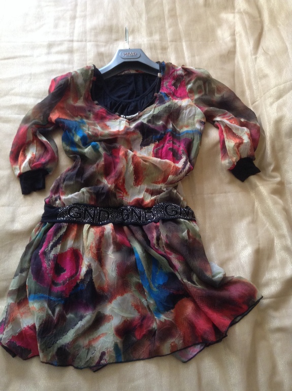 Продаю платье-тунику 42 размера