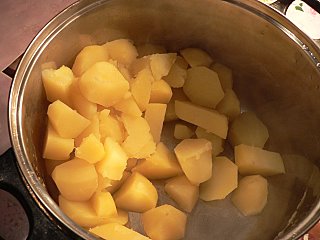 Картофельные зразы с грибной начинкой