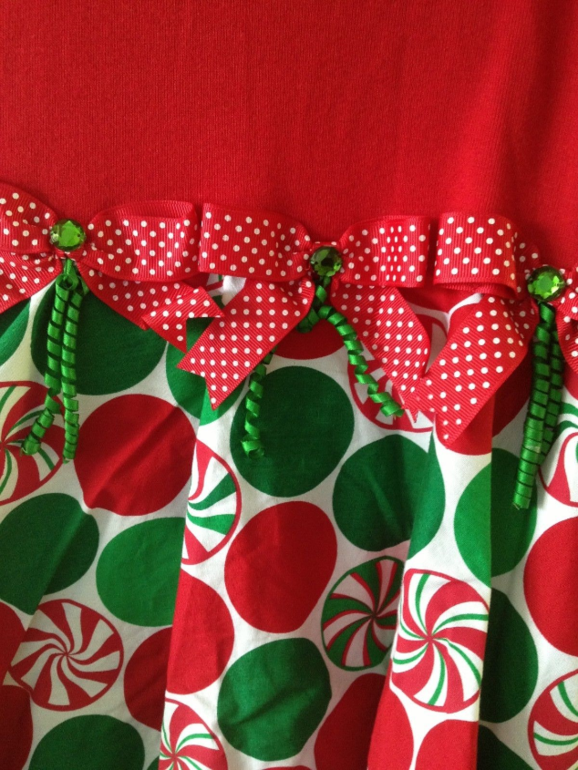 Платье новое (США) на 6-8 лет.+гетры+заколочка