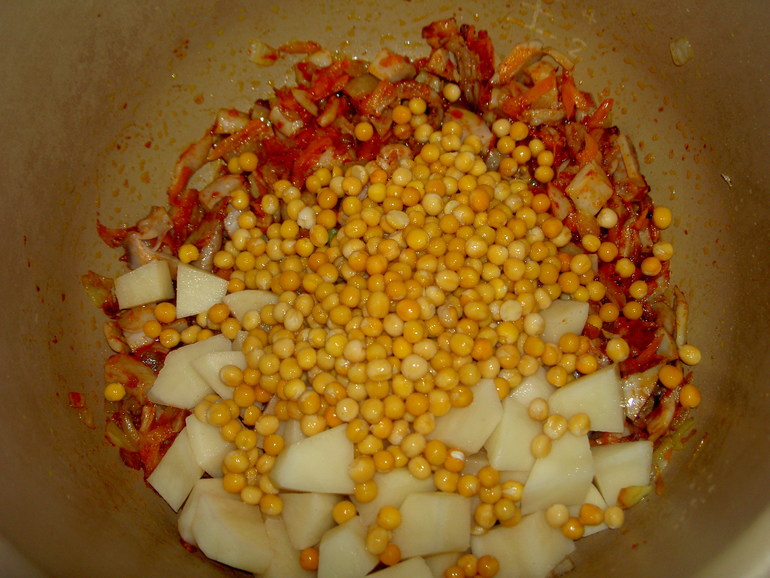 Суп гороховый с копченостями