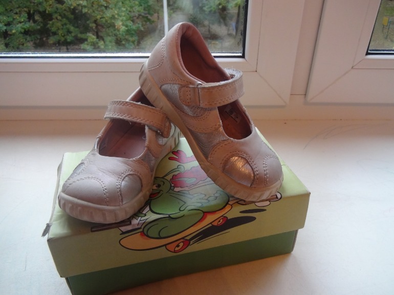 ТУФЛИ ECCO Р.24, КАПИКА Р.21,БОТИНКИ MINIMEN Р.21 НОВЫЕ! СНИЗИЛА ЦЕНЫ!