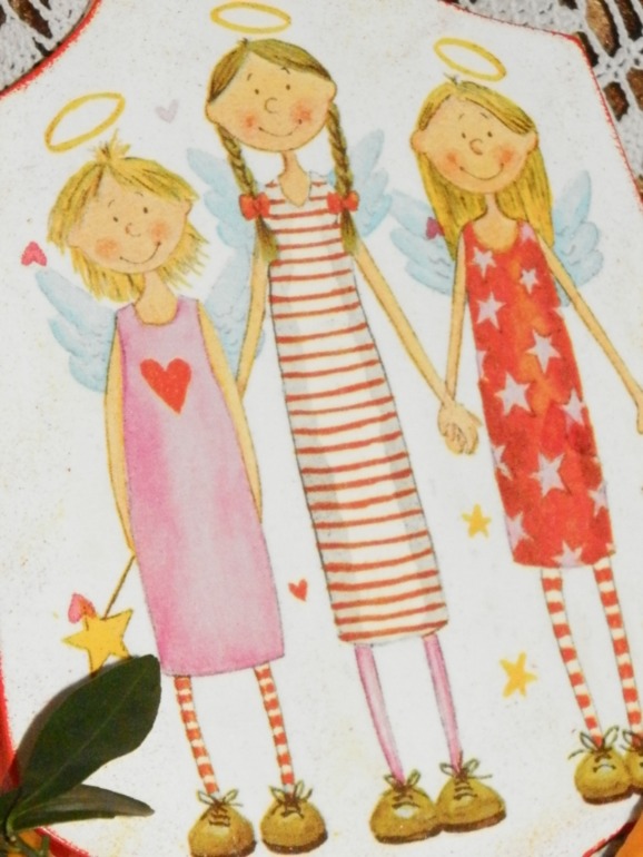 Продолжаю пробовать себя в декупаже )))