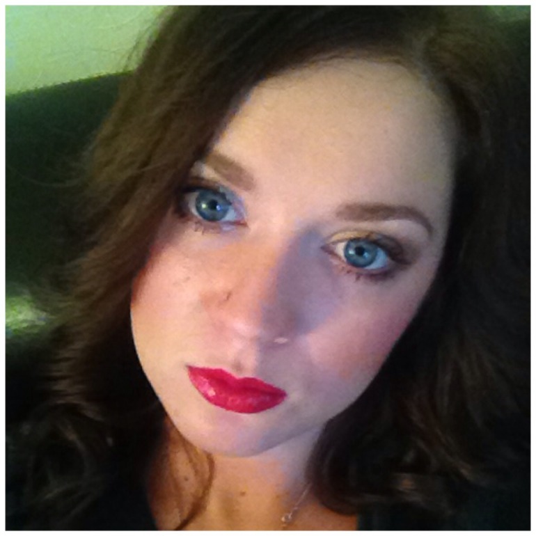 Мне все неимется... Опять смена цвета волос...