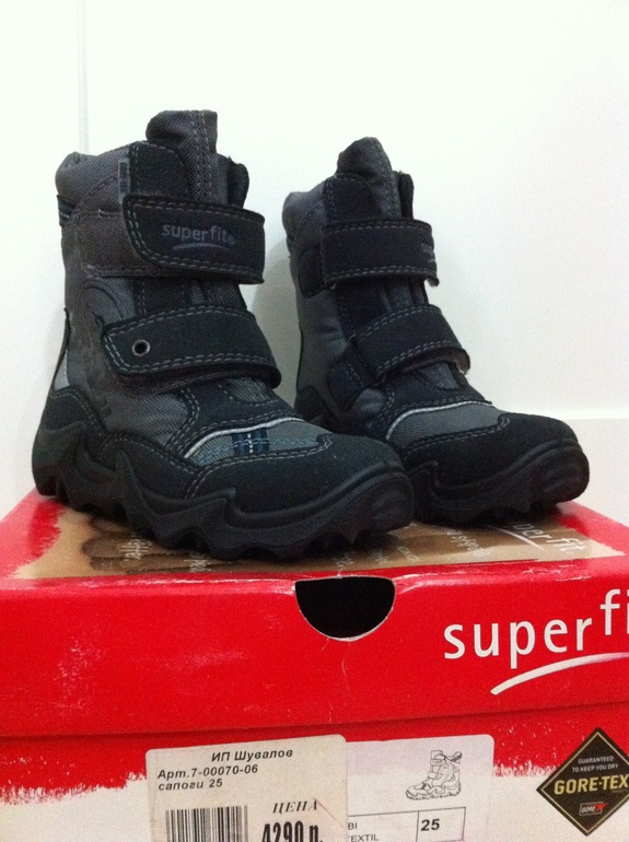 Продам новые мембранные ботинки superfit, р-р 25
