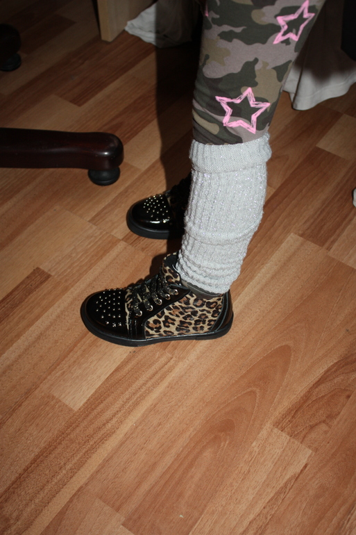 девочки смотрите   это просто отвал башки.....