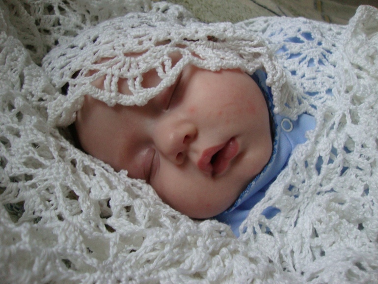 Шапочки для моей куколки