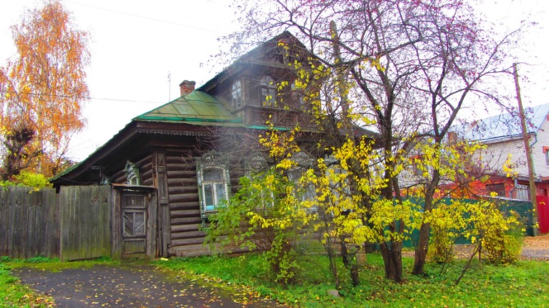 Осенняя прогулка по уездному городу