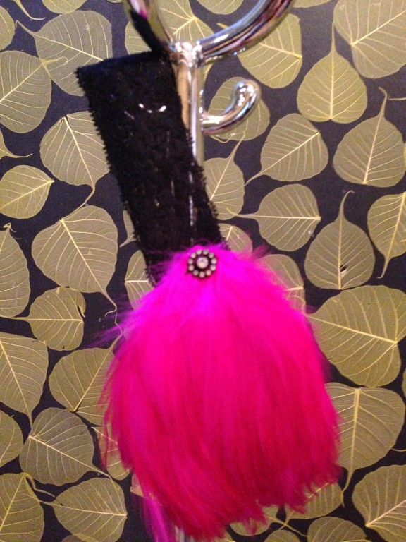 Для самых изысканных модниц!Повязки перьевые со стразами swarowski.