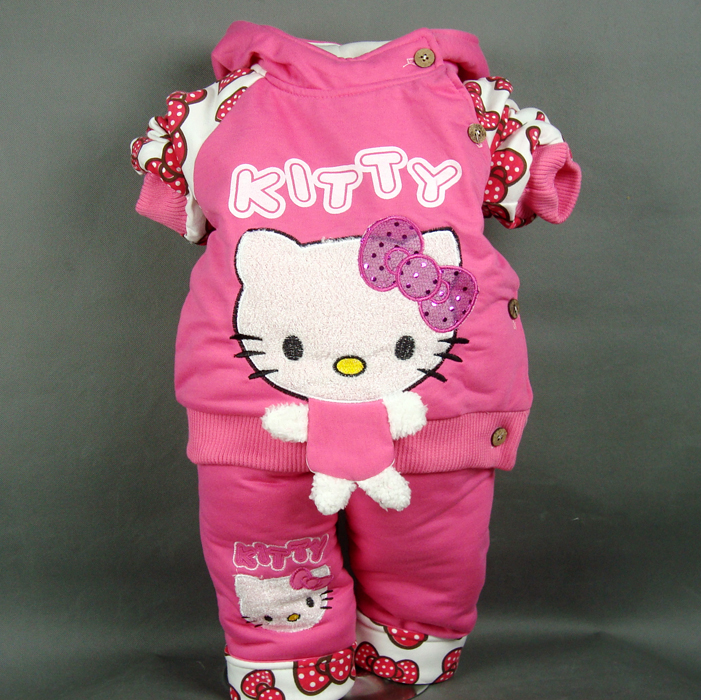 Одежда для девочек:комплекты, костюмы,платья в наличии новые.