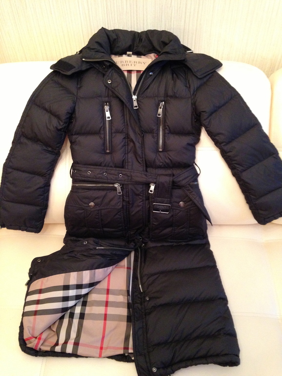 Пуховик Burberry Brit, размер xs,28 тыс.руб.