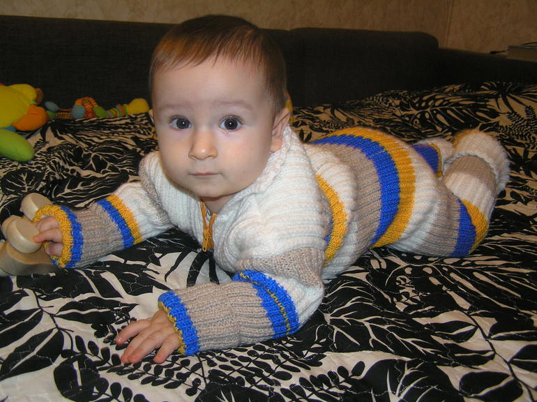 Комбенизон для сына) Довязала наконец то!!!