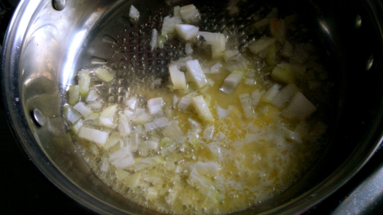 Паста с ароматной бараниной в сливочно-винном соусе