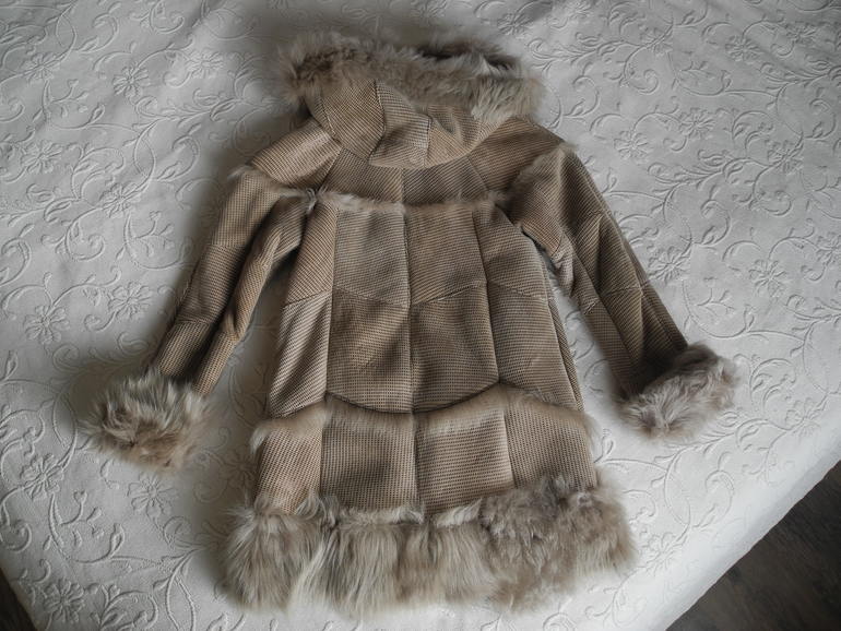 Продам дублёнку для девочки