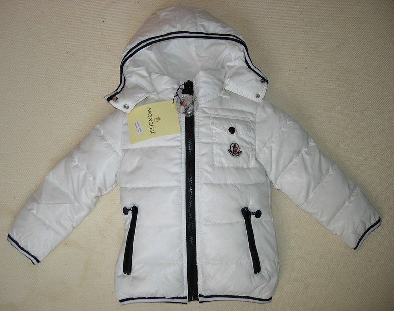 Пуховик Moncler. В наличии. Москва.