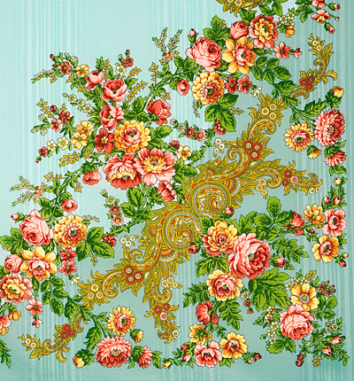 Теплый аксессуар - павлопосадский платок.