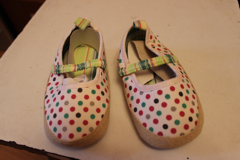 Обувь от 18 до 22 размера на девочку. Б\у и есть новые.