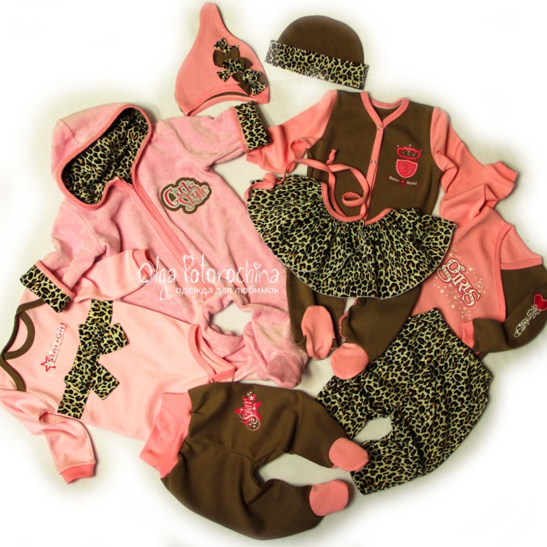 Для маленькой модницы и юного болельщика.