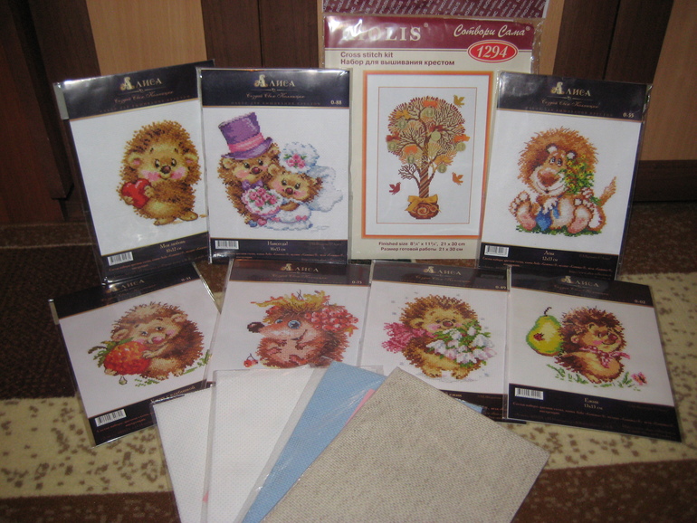 Мой хома готовит запасы на зиму)))))