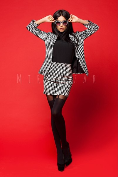 ищу..может есть закупка Платья Mira Sezar..или просто такие вещи.