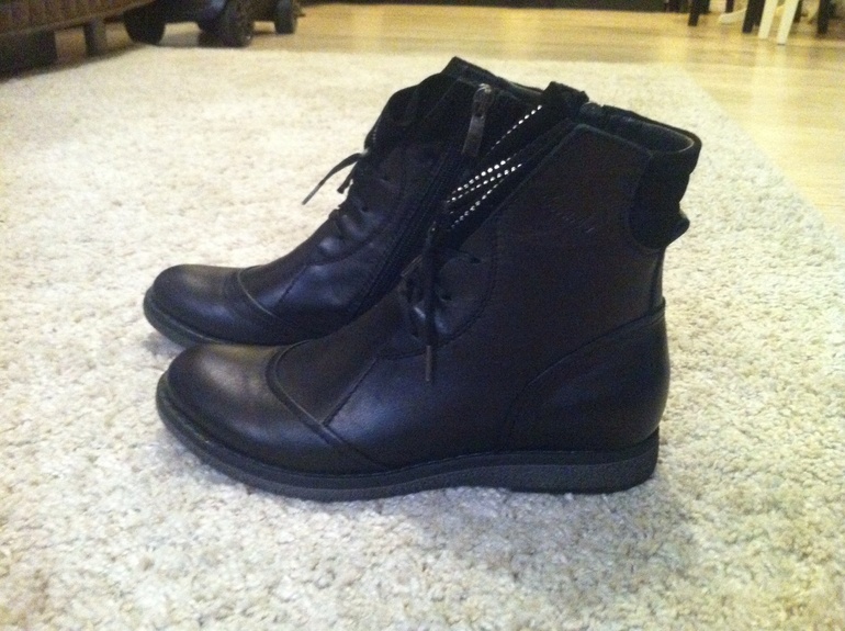 Спасибо за ботиночки.