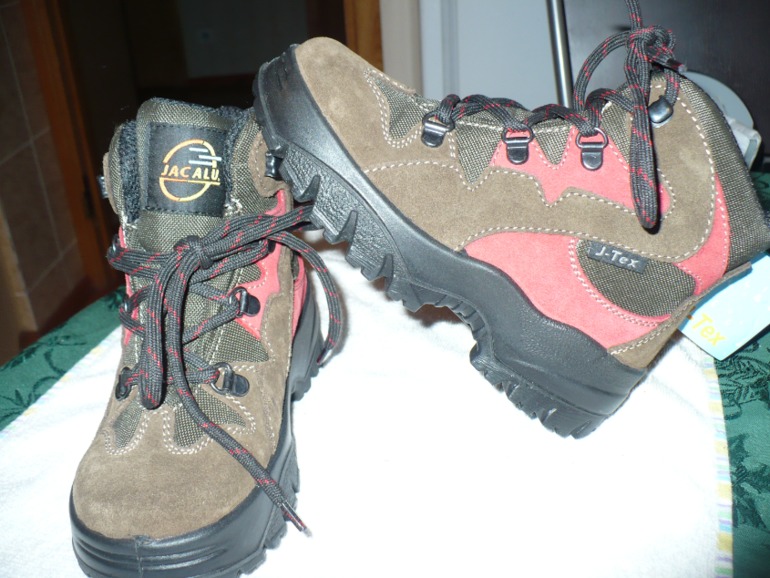 Ботинки 31р. Качество отличное!!! Цена всего 1150р!!!