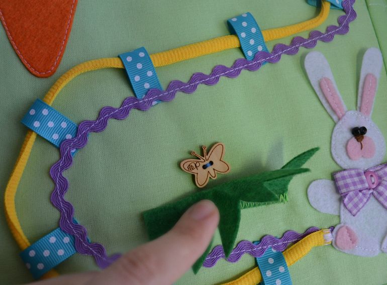 Именная развивающая книжечка)