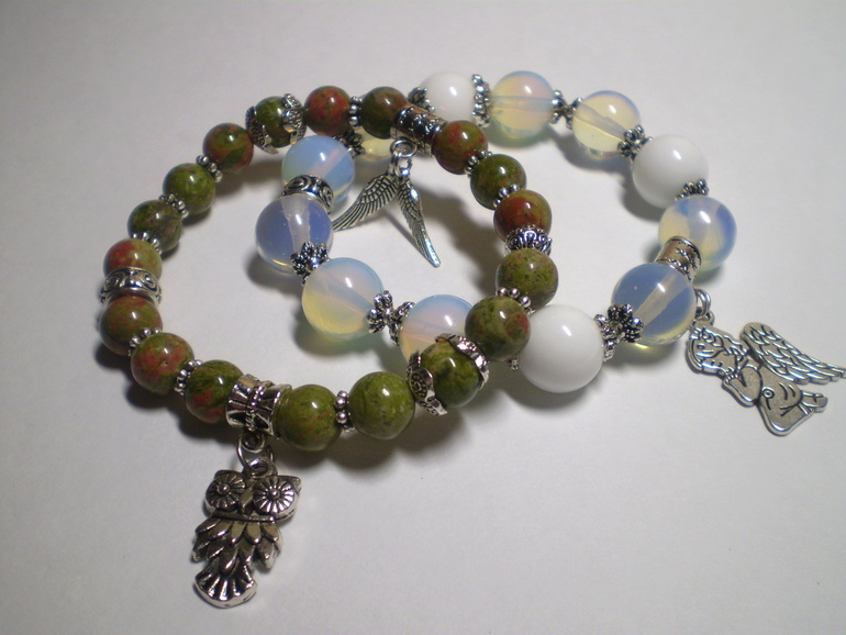 Браслеты из натуральных камней и не только (на заказ)