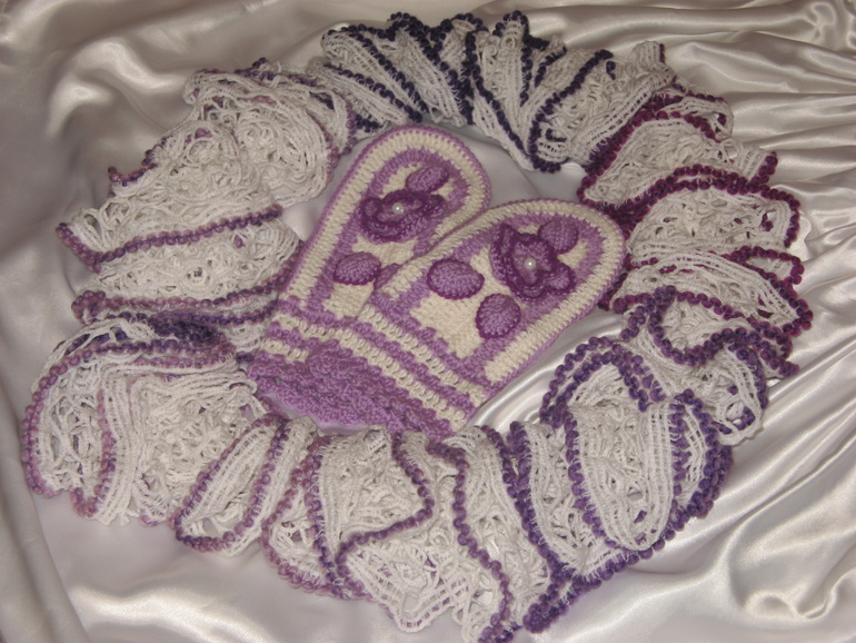 Шарф и варежки на заказ.