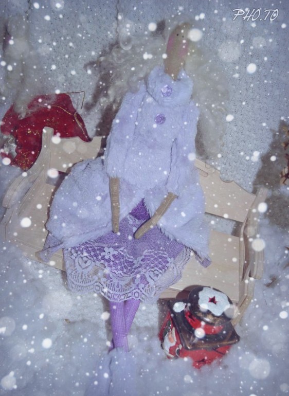 Девочки в снегу№2