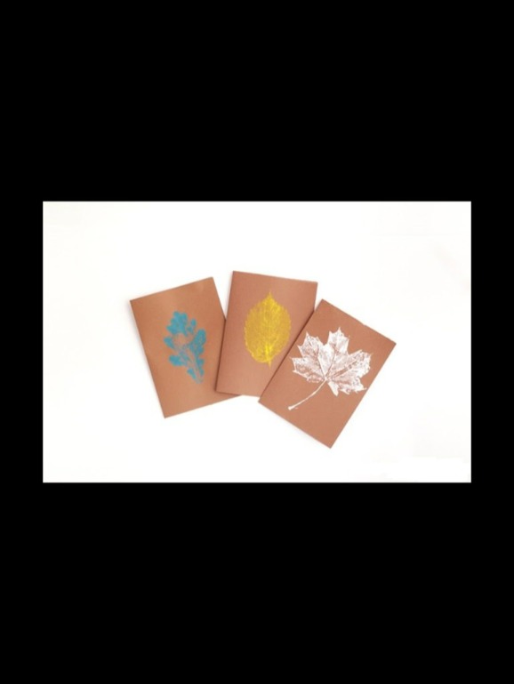 Рисуем листочки с крошкой)))