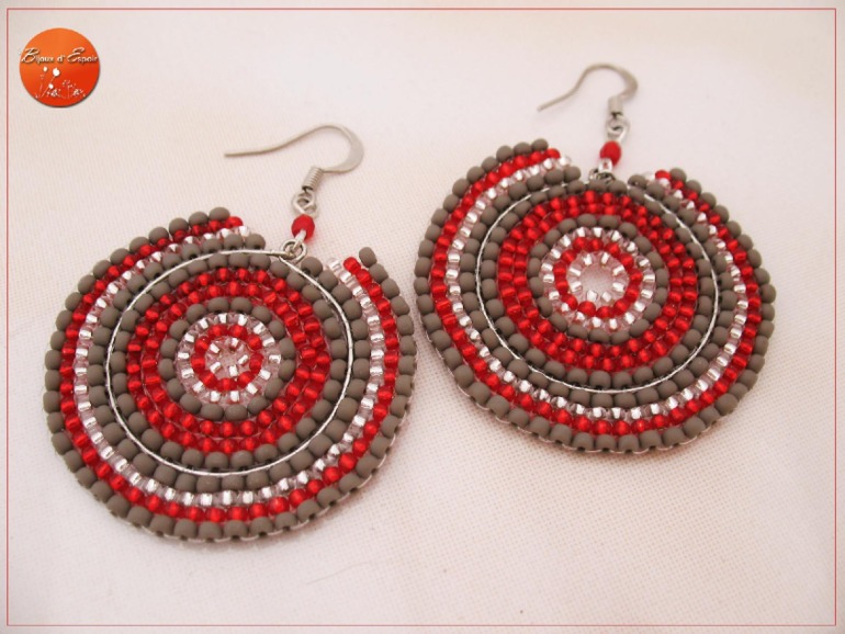 Украшения из бисера. Часть 2)