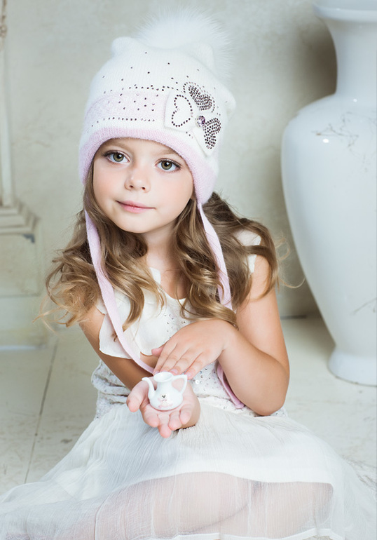 Зимние шапочки Ту-ту не дорого. Много в наличии.Почта