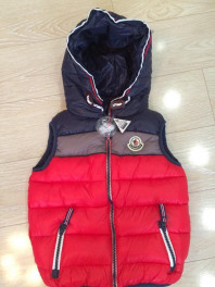 Жилеты Монклер / Moncler для мальчиков