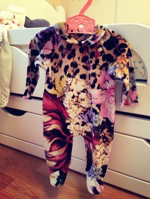 Наша первая одеждах ля крошки!