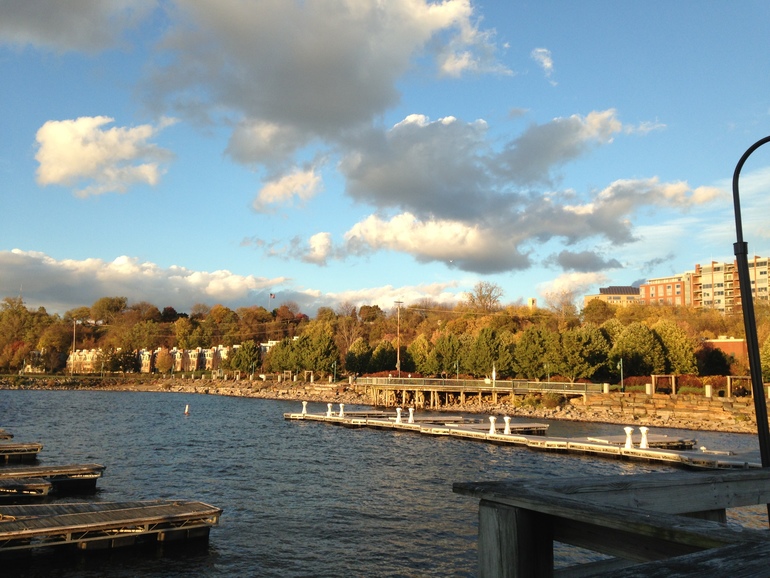 Montreal-Burlington. 22 октября 2013. Телефонофото.