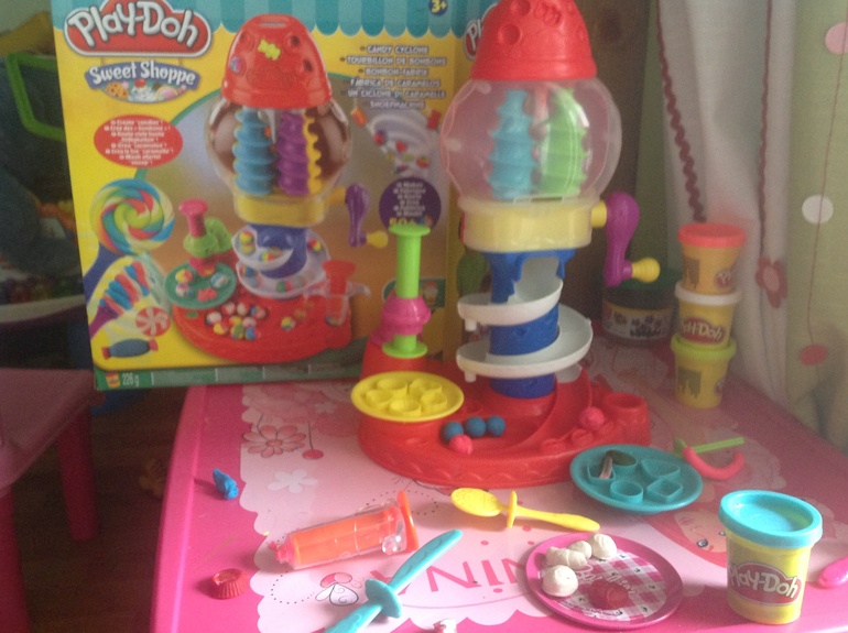 Play Doh фабрика конфет