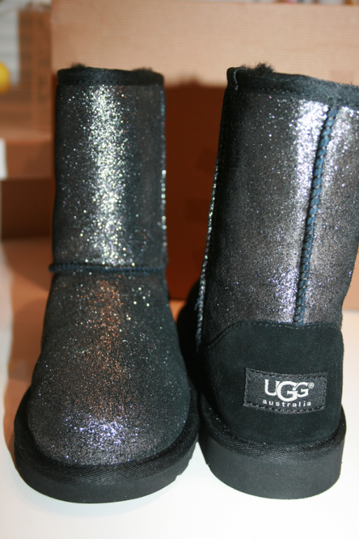 UGG, оригинал, 31 и 31 р-ры, 3000 и 3200 ру
