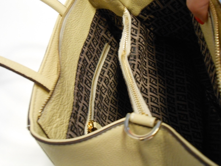 Новые кожаные сумки от Bvlgary, Givenchy, D&G,Yves Saint Laurent